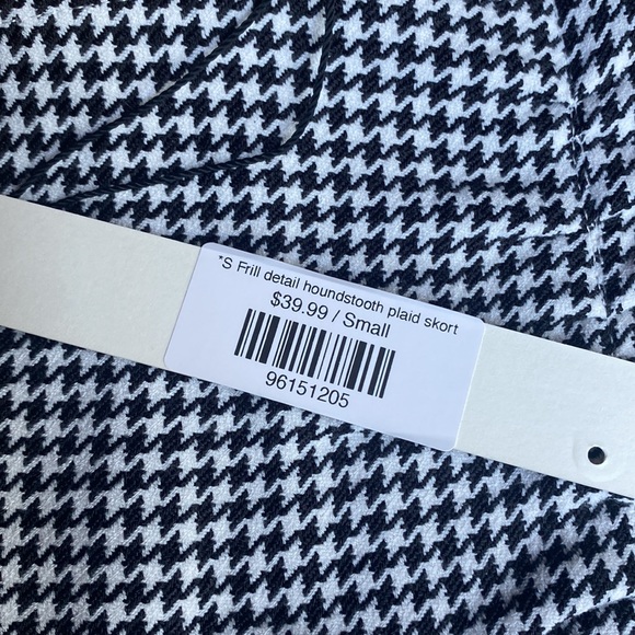 NEW!! Houndstooth skirt/skort, size S - Picture 6 of 8